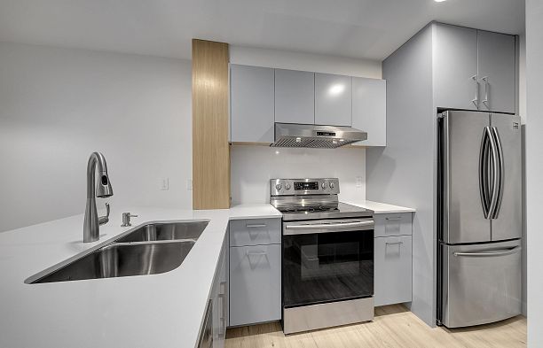 201 1011 W King Edward Avenue Shaughnessy