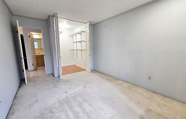 207 350 E 5th Avenue Mount Pleasant VE