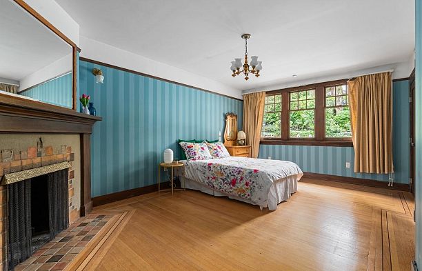 5584 Maple Street Shaughnessy