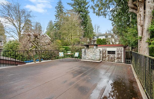 5584 Maple Street Shaughnessy