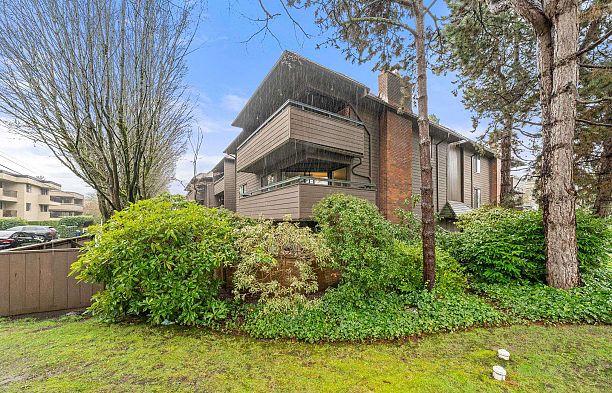 209 1720 W 12th Avenue Fairview VW