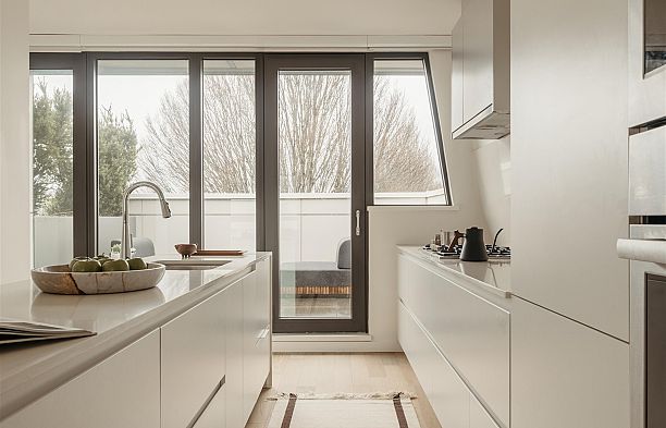 5 6 W 17th Avenue Cambie