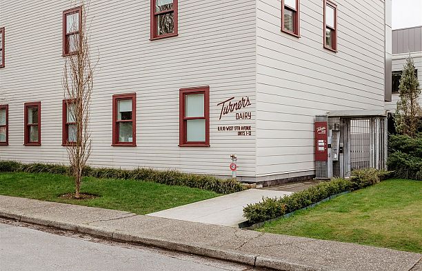 5 6 W 17th Avenue Cambie