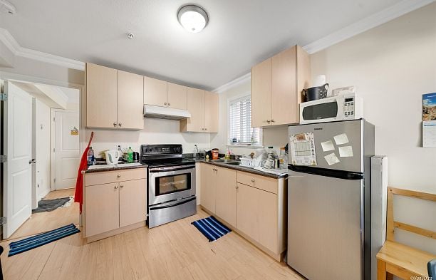 7531 Oak Street South Granville