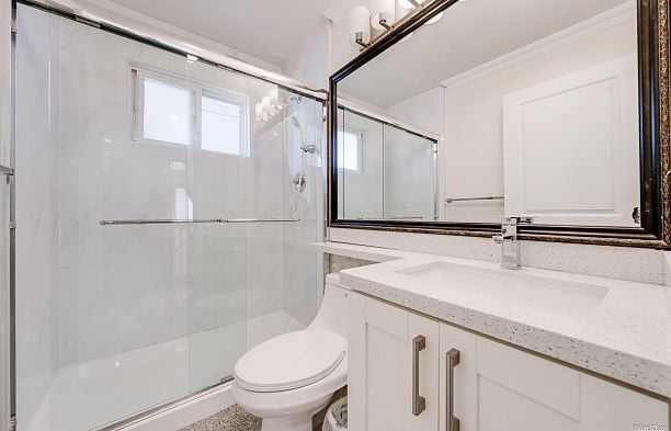 7531 Oak Street South Granville