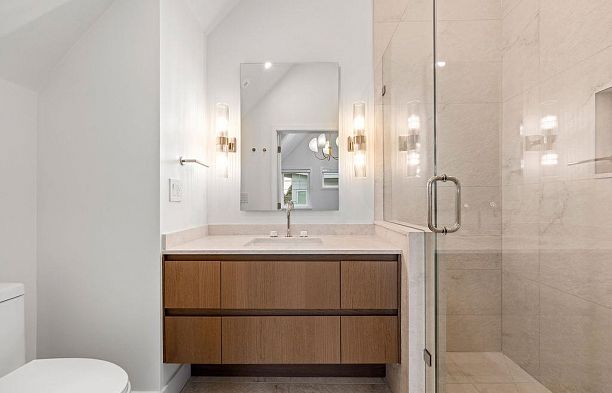 1139 W 33rd Avenue Shaughnessy