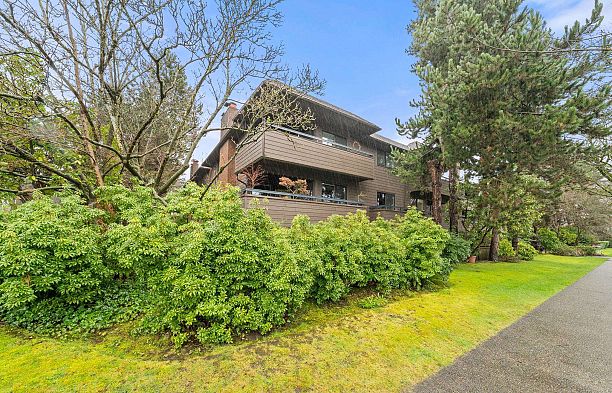 209 1720 W 12th Avenue Fairview VW