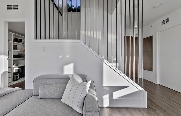 713 1887 Crowe Street False Creek