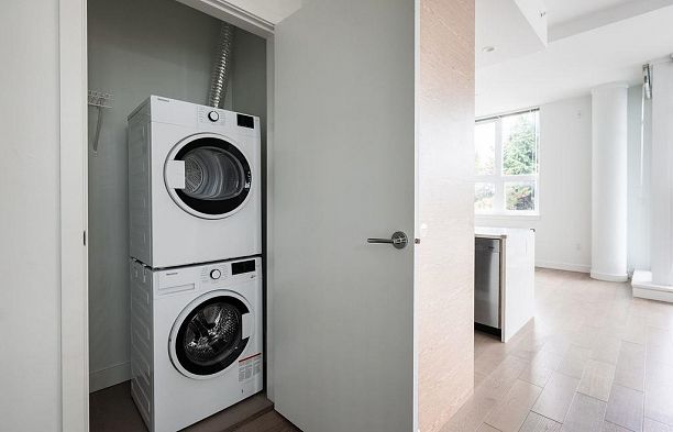 401 6733 Cambie Street South Cambie