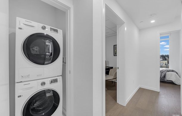 402 8415 Granville Street S.W. Marine