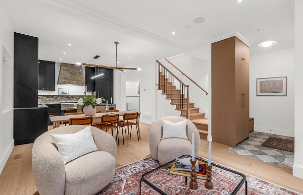 1 4088 Maple Crescent Quilchena