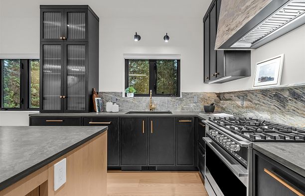 1 4088 Maple Crescent Quilchena