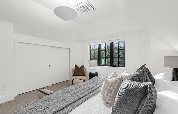 1 4088 Maple Crescent Quilchena