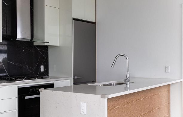 401 6733 Cambie Street South Cambie