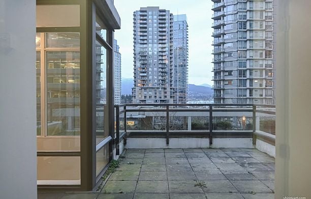 303 1211 MELVILLE STREET, Vancouver BC V6E 0A7 Coal Harbour