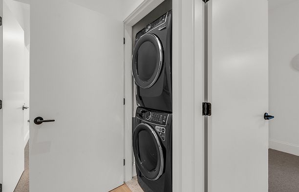 1 4088 Maple Crescent Quilchena