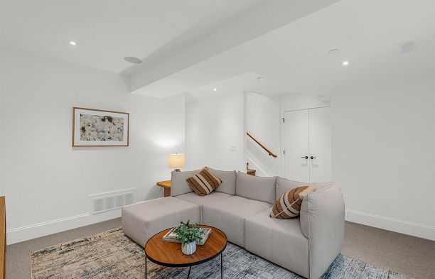 1 4088 Maple Crescent Quilchena