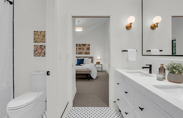 4090 Maple Crescent Quilchena