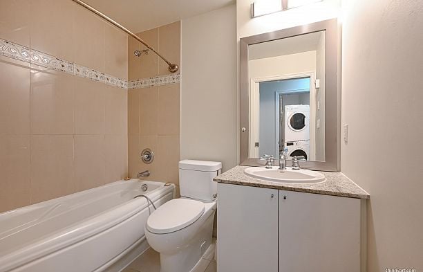 303 1211 MELVILLE STREET, Vancouver BC V6E 0A7 Coal Harbour