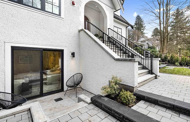 1 4088 Maple Crescent Quilchena