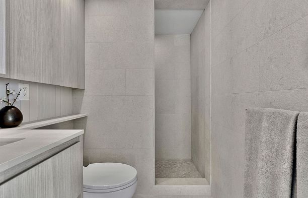 713 1887 Crowe Street False Creek