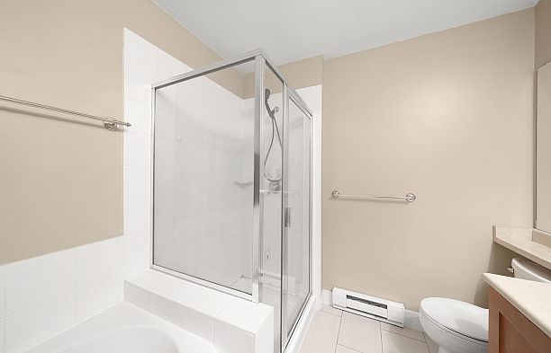 218 2083 W 33 Road Quilchena