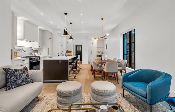 4090 Maple Crescent Quilchena