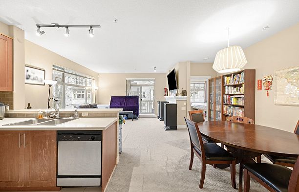 218 2083 W 33 Road Quilchena