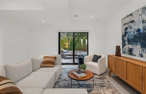 1 4088 Maple Crescent Quilchena