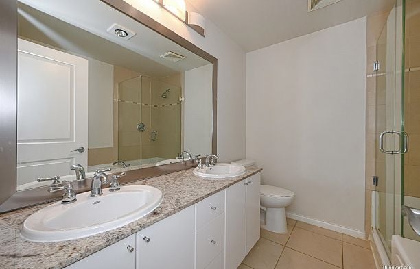 303 1211 MELVILLE STREET, Vancouver BC V6E 0A7 Coal Harbour