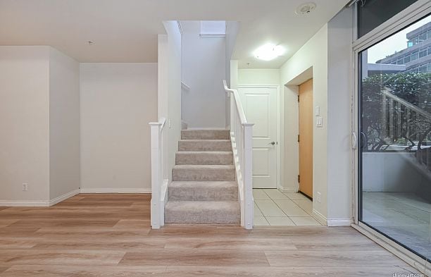 303 1211 MELVILLE STREET, Vancouver BC V6E 0A7 Coal Harbour