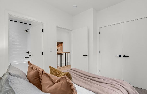 1 4088 Maple Crescent Quilchena