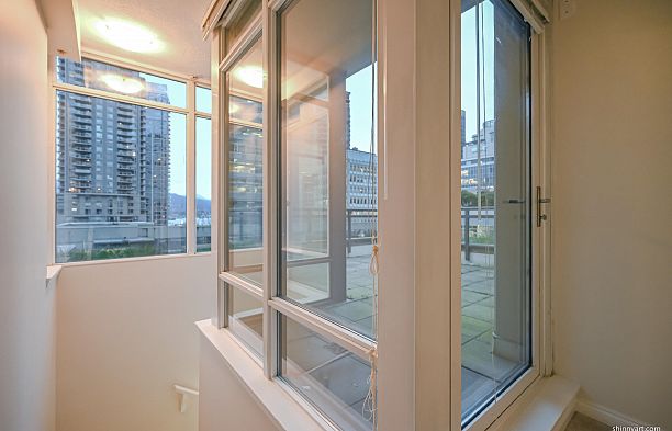 303 1211 MELVILLE STREET, Vancouver BC V6E 0A7 Coal Harbour