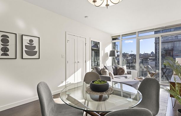 608 38 W 1st Avenue False Creek