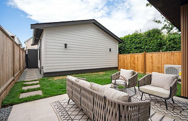 #2 1079 E 14th Avenue Mount Pleasant VE