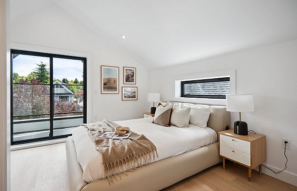 #1 1079 E 14th Avenue Mount Pleasant VE