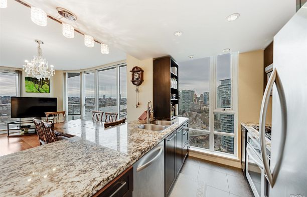 2705 918 Cooperage Way Yaletown