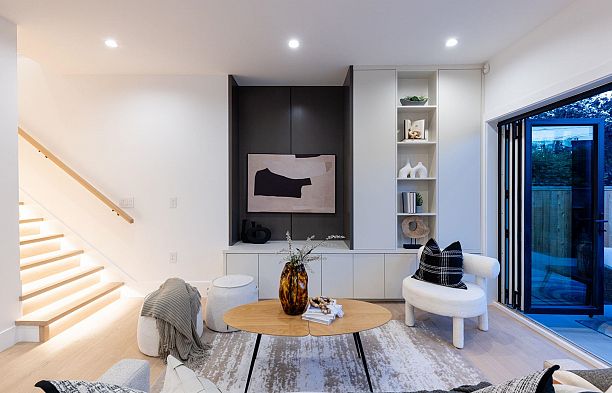 #1 1079 E 14th Avenue Mount Pleasant VE