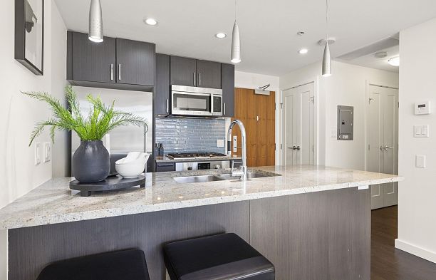 608 38 W 1st Avenue False Creek