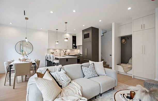 #2 1079 E 14th Avenue Mount Pleasant VE