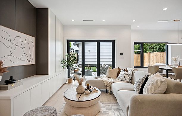 #2 1079 E 14th Avenue Mount Pleasant VE