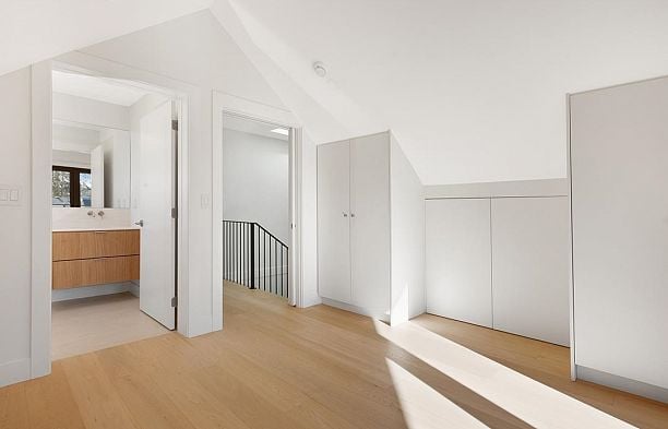 3742 Yukon Street Cambie