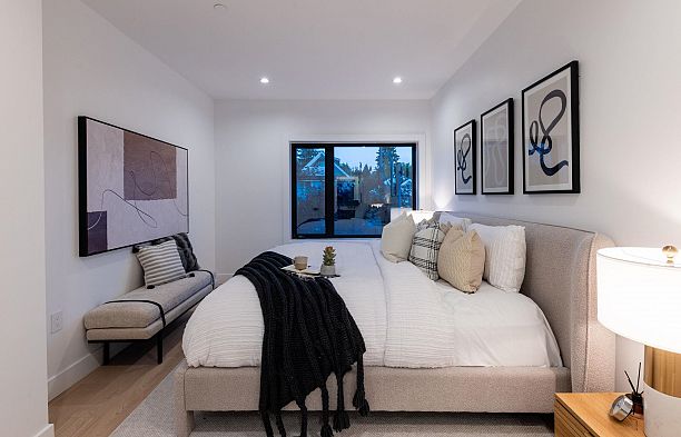 #1 1079 E 14th Avenue Mount Pleasant VE