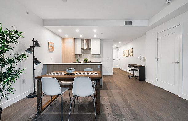 103 477 W 59th Avenue South Cambie