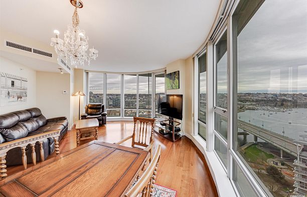 2705 918 Cooperage Way Yaletown