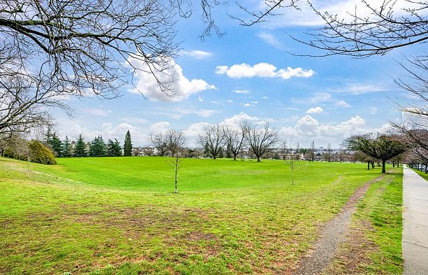 103 477 W 59th Avenue South Cambie