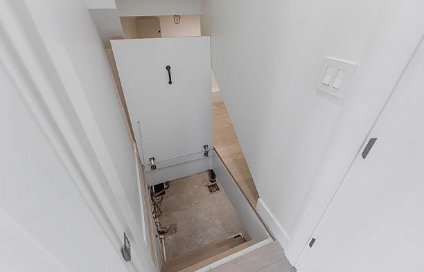 396 W 21 Avenue Cambie