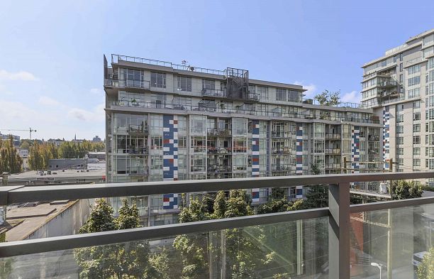 608 38 W 1st Avenue False Creek