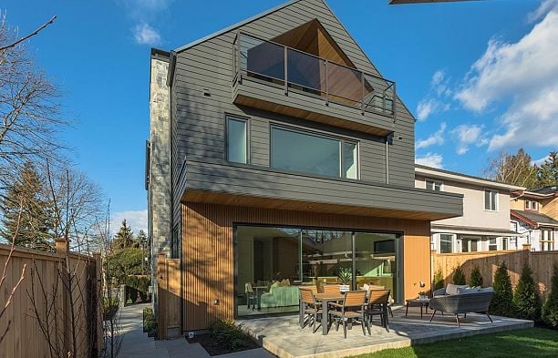 3742 Yukon Street Cambie