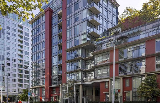 608 38 W 1st Avenue False Creek